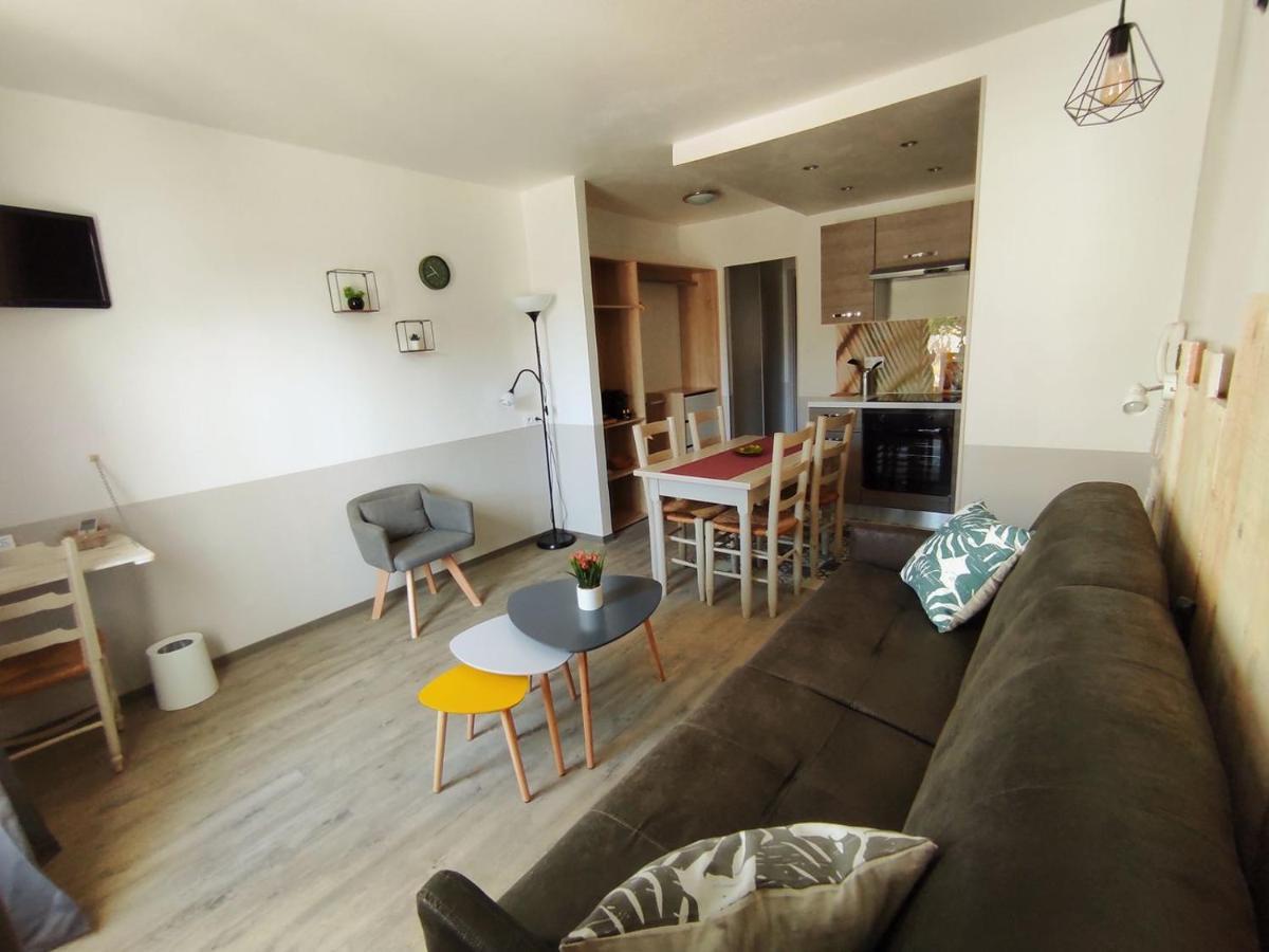 Logis Le Nid Du Pont De Gau Aparthotel Saintes-Maries-de-la-Mer Luaran gambar