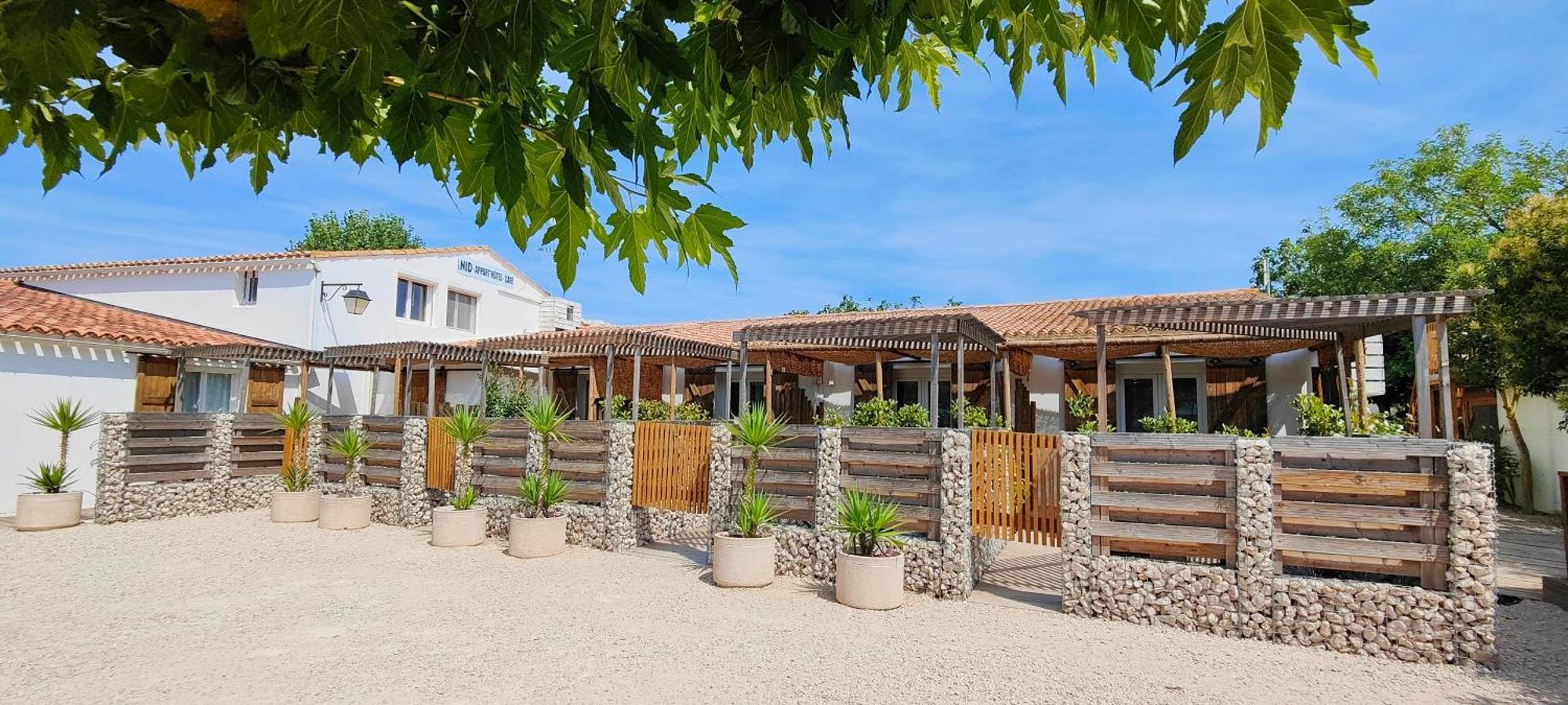 Logis Le Nid Du Pont De Gau Aparthotel Saintes-Maries-de-la-Mer Luaran gambar